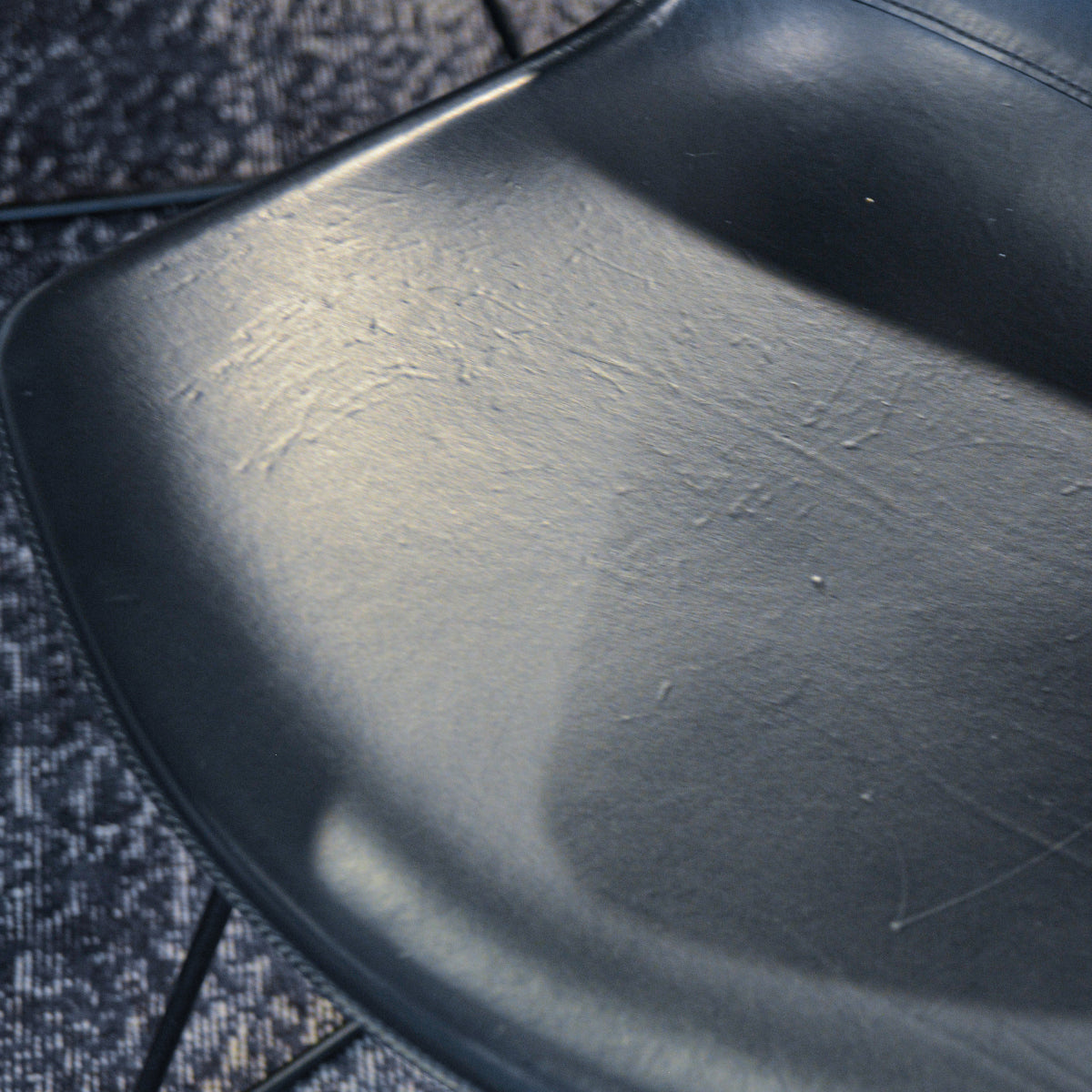 STOLICE BERTOIA CHAIR COWHIDE