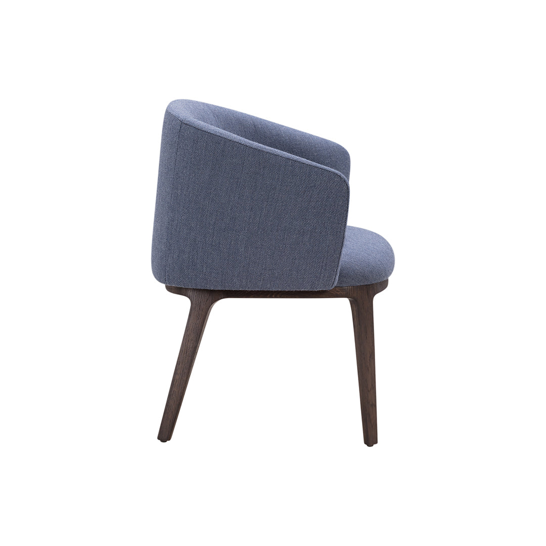 EVENT V1 DINING CHAIR WITH ARMREST