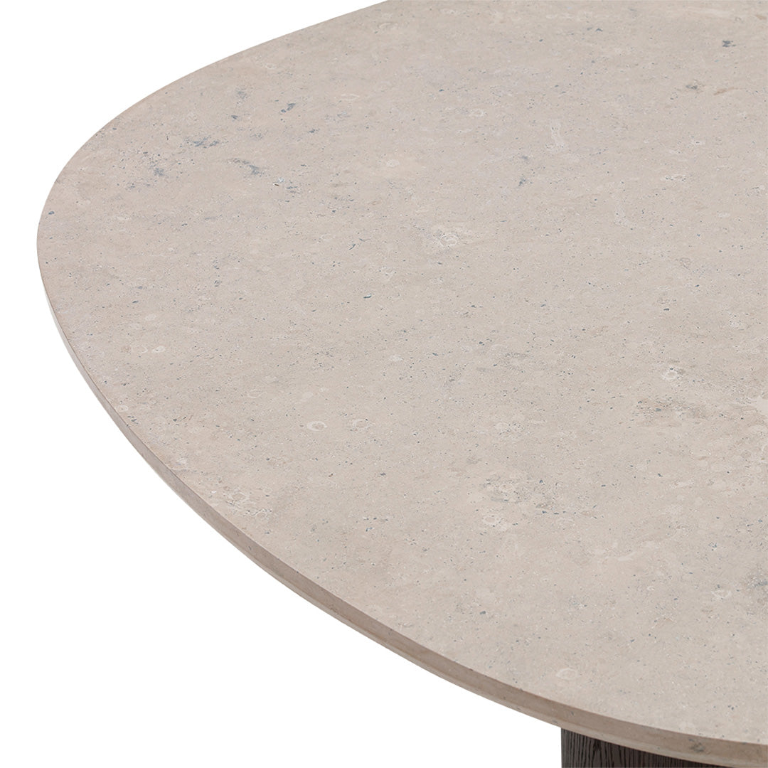 OVATA DINING TABLE