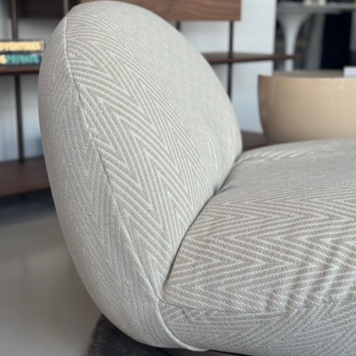 PACHA LOUNGE CHAIR