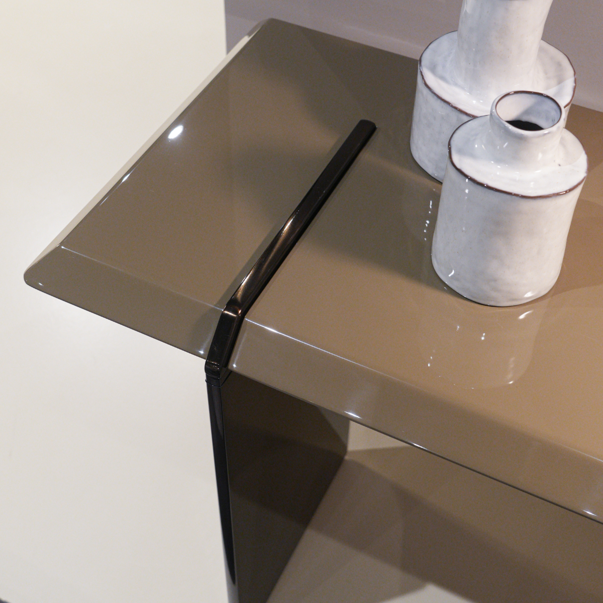 KEEL CONSOLE