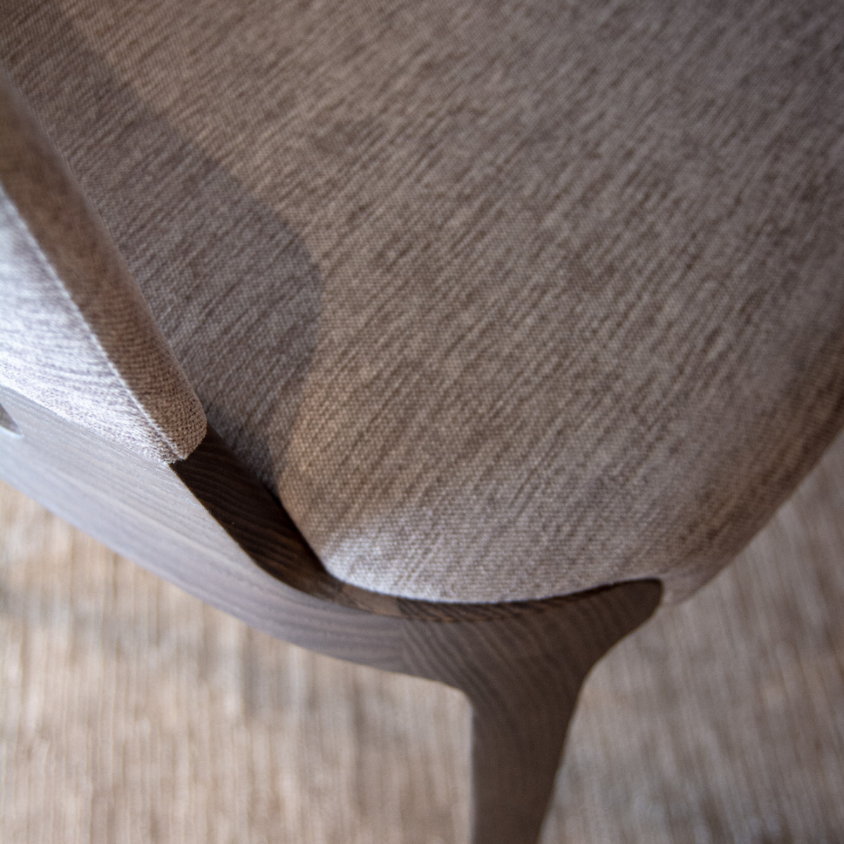 VELIS CHAIR
