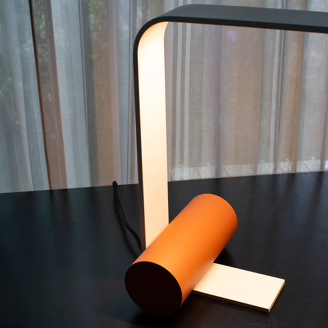 NASTRO 563.31 TABLE LAMP
