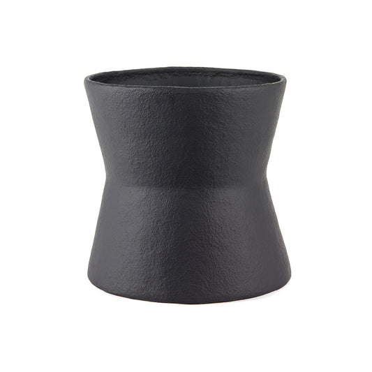 PLANTER WITH BLACK CONSTRUCT