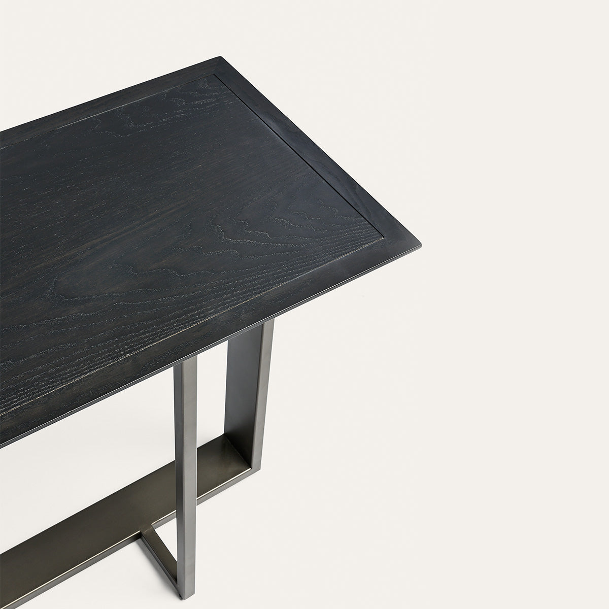 BOSTON CONSOLE
