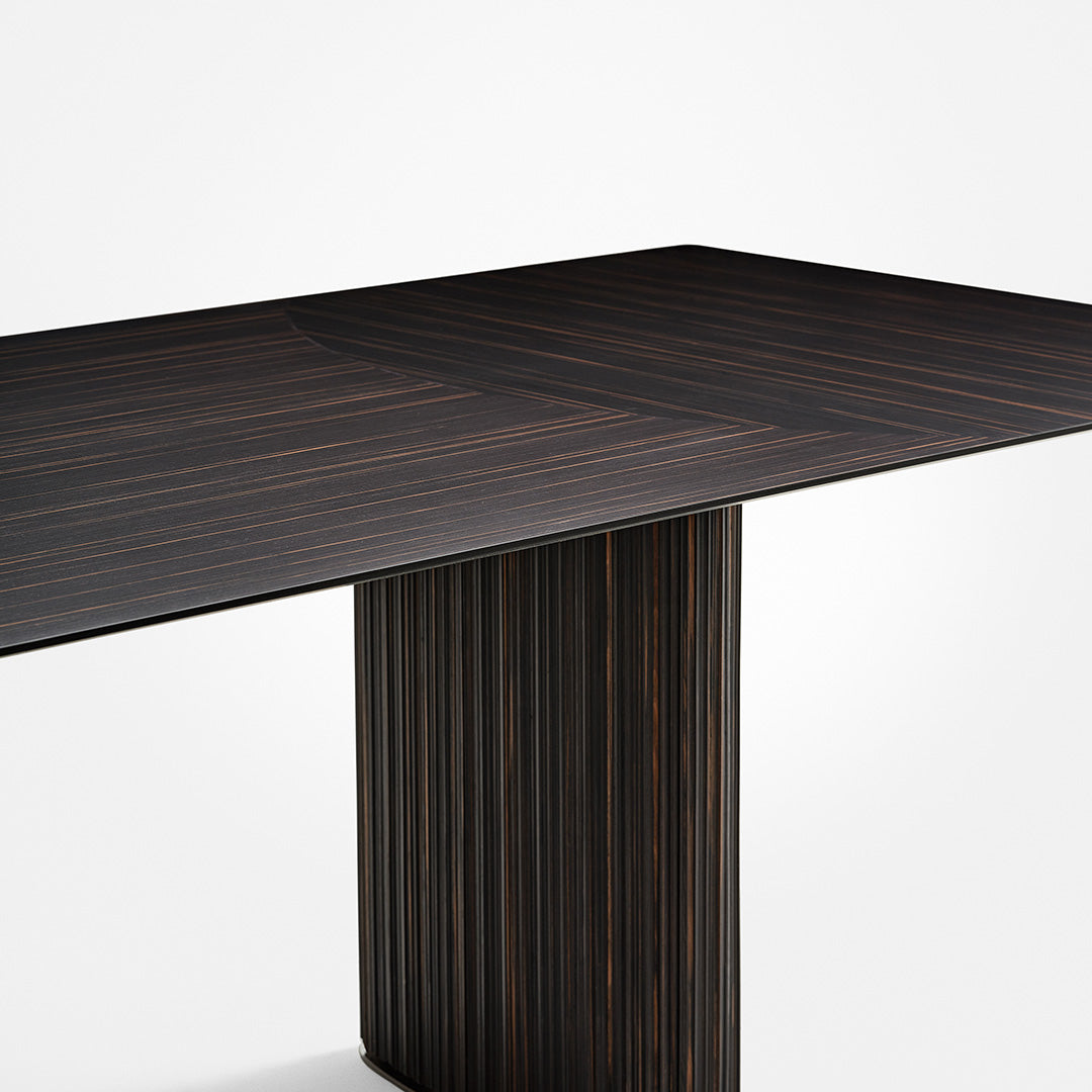 SHIRO TABLE
