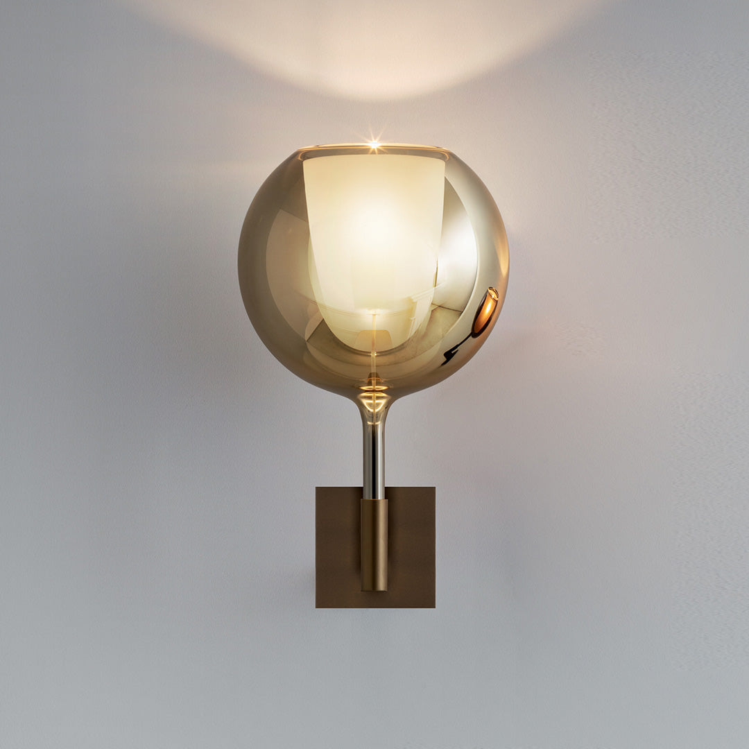 GLO WALL LAMP
