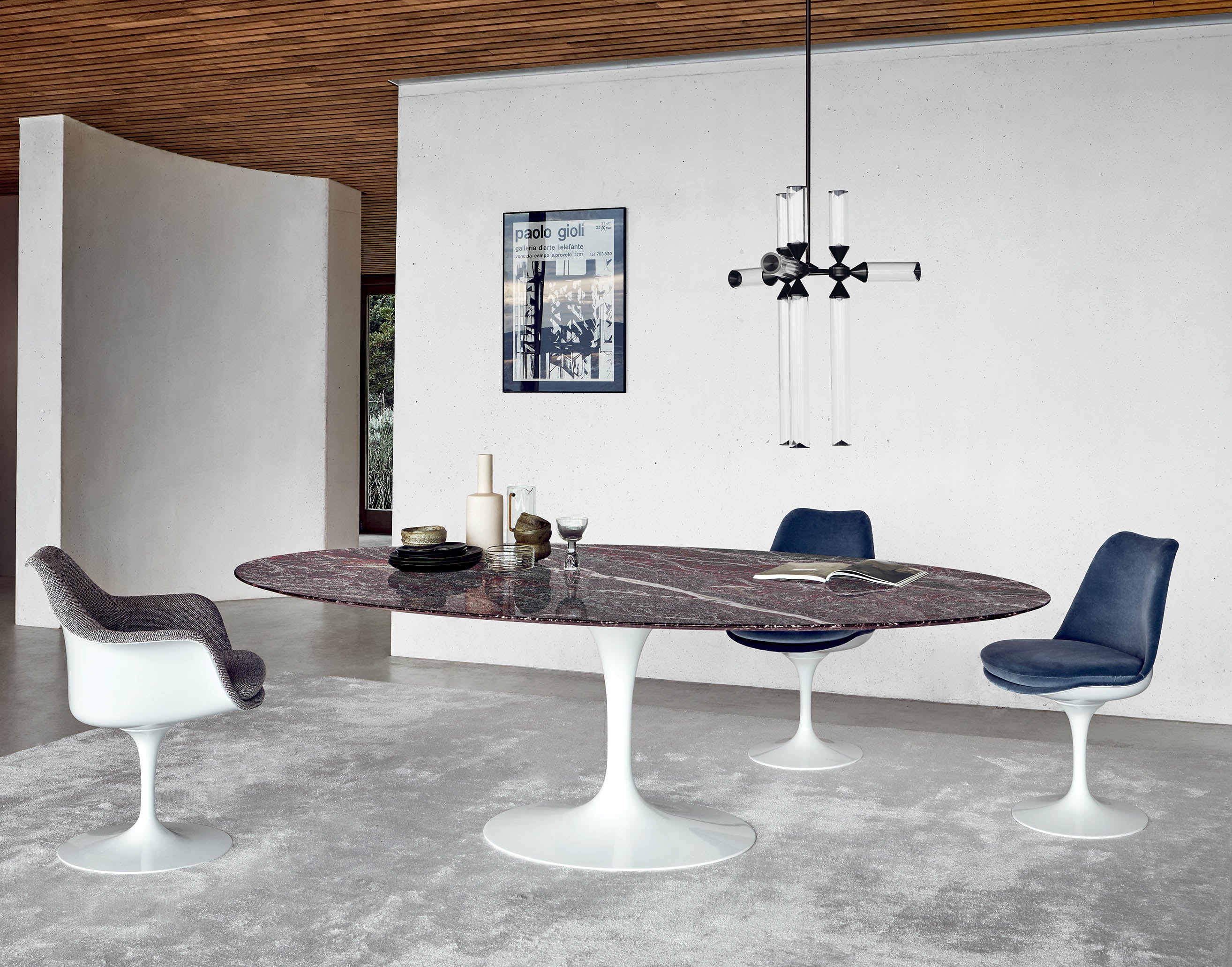 SAARINEN TULIP SWIVEL ARMCHAIR