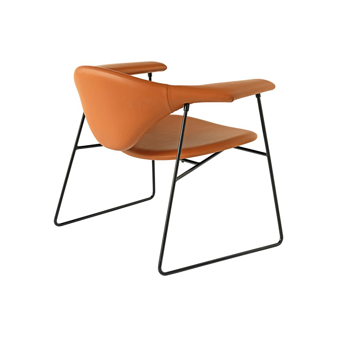 GUBI MASCULO LOUNGE CHAIR