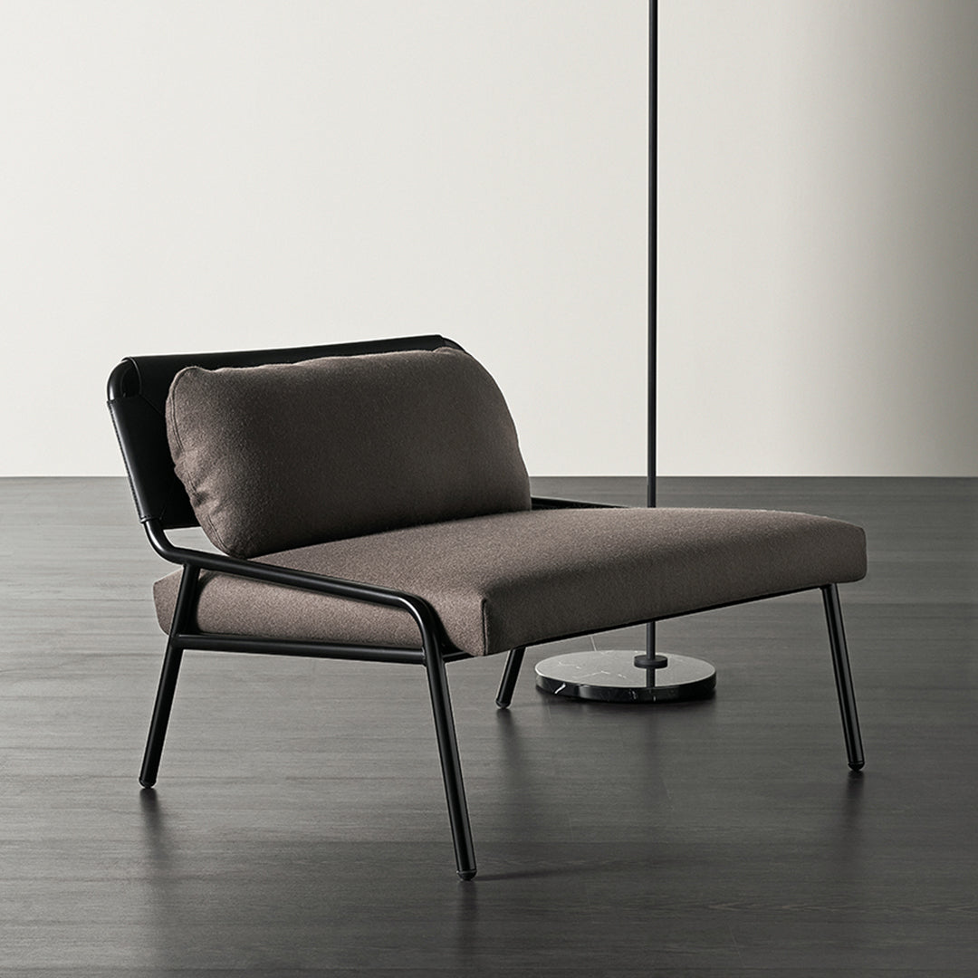 ZOE ARMCHAIR