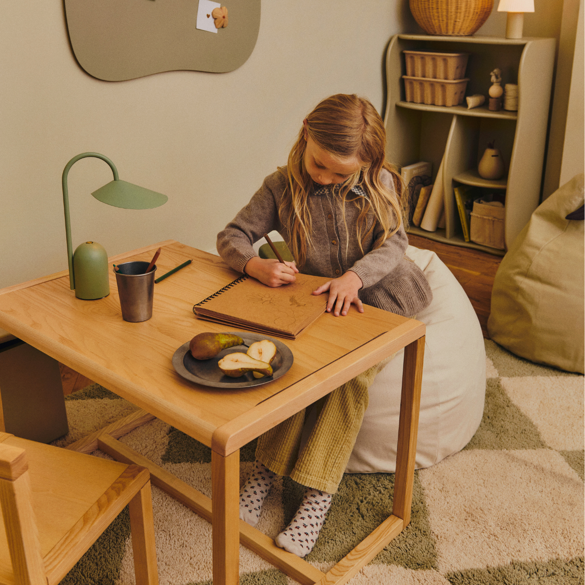 ARUM PORTABLE LAMP - TEA GREEN