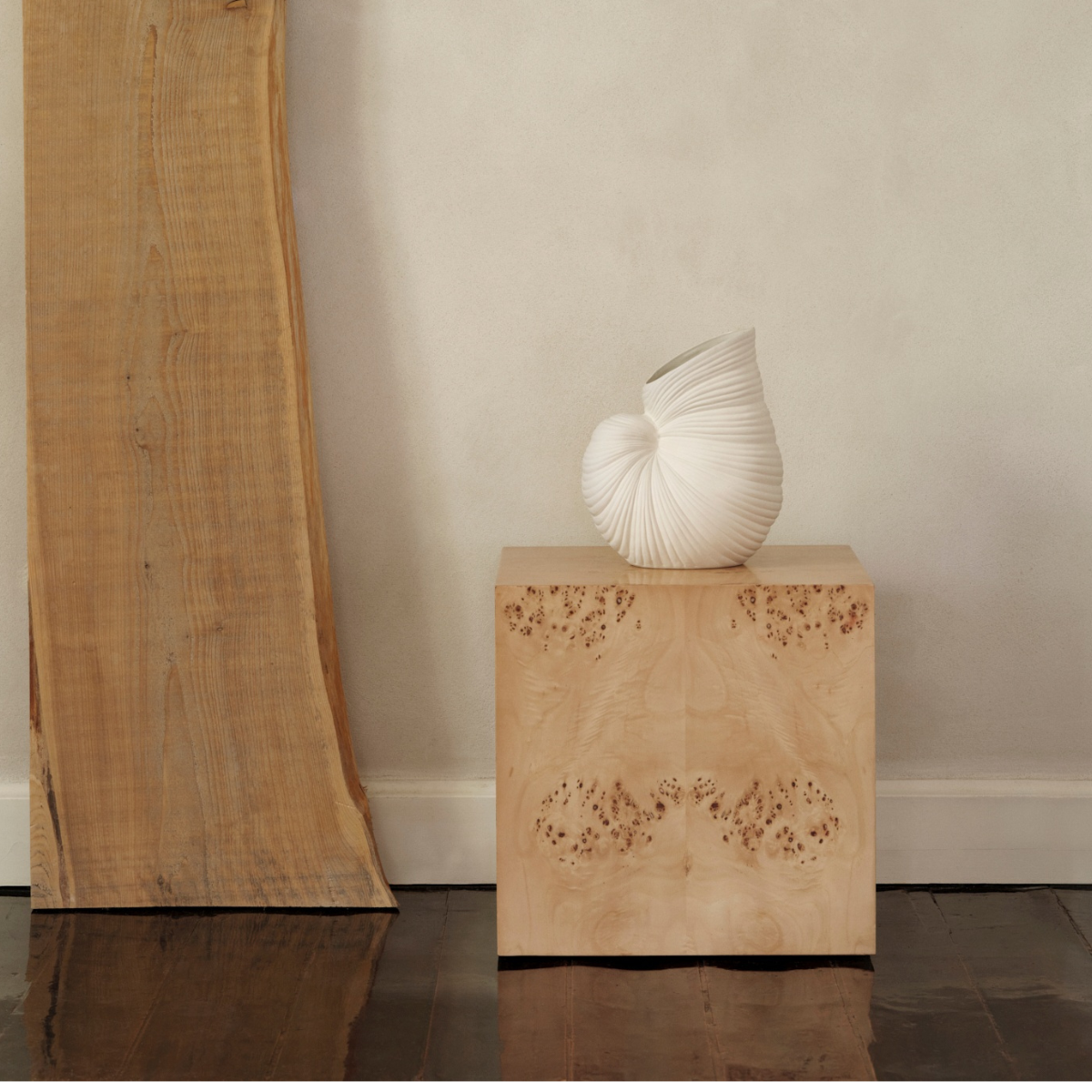 BURL CUBE SIDE TABLE