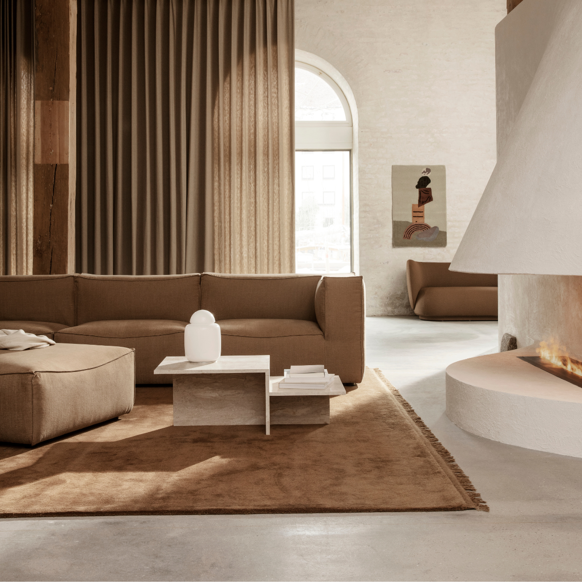 DISTINCT COFFEE TABLE