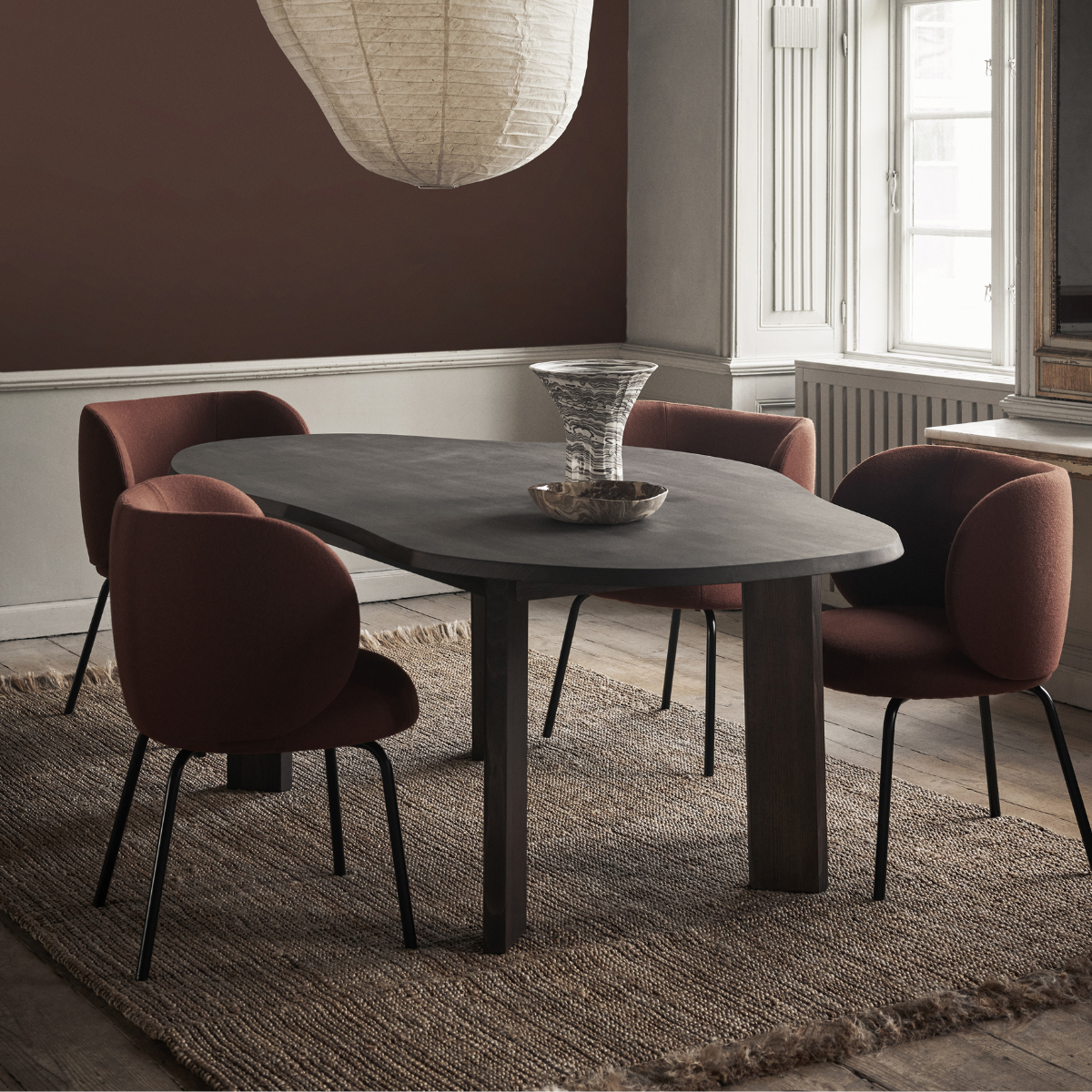 TARN DINING TABLE
