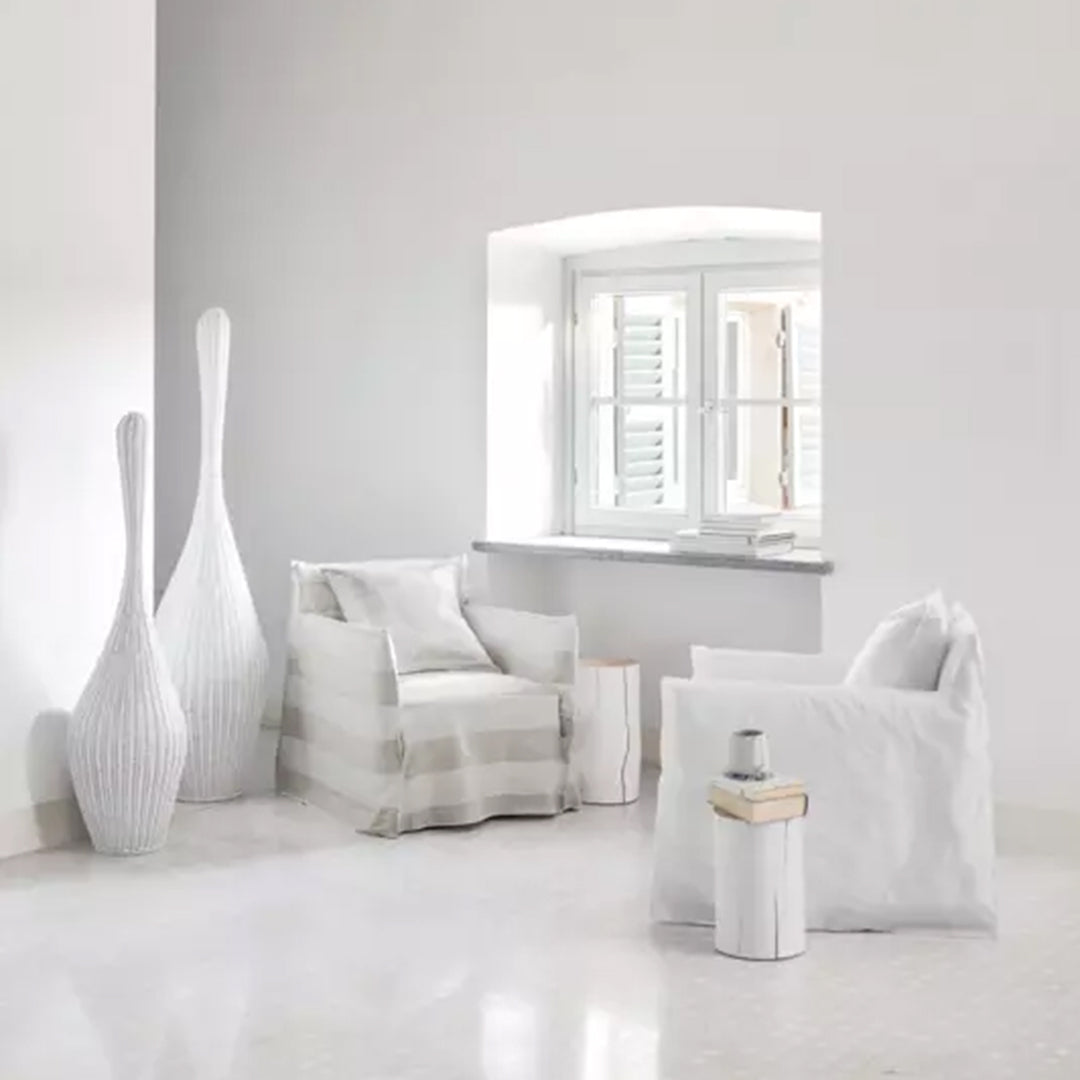 GHOST 05 ARMCHAIR