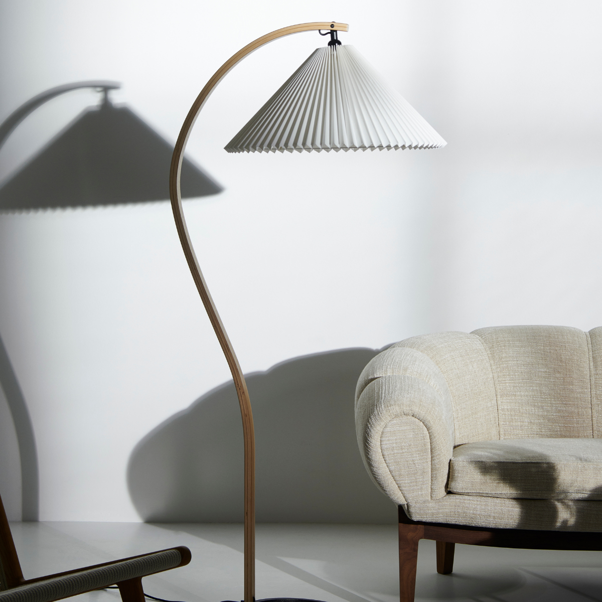 TIMBERLINE FLOOR LAMP
