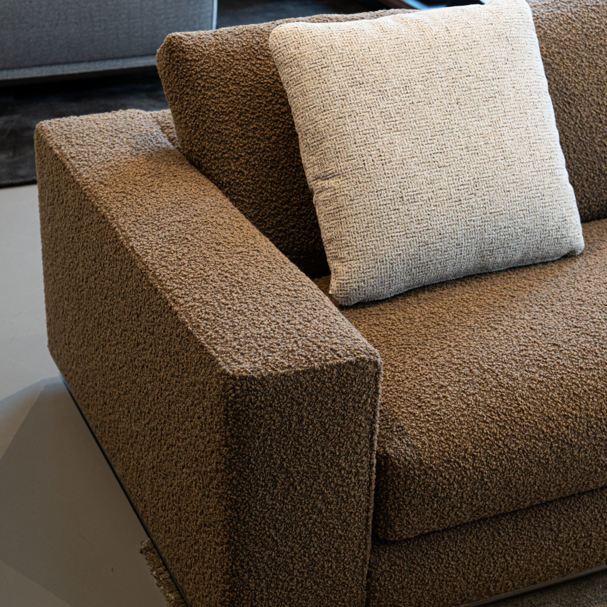 HAMILTON SOFA