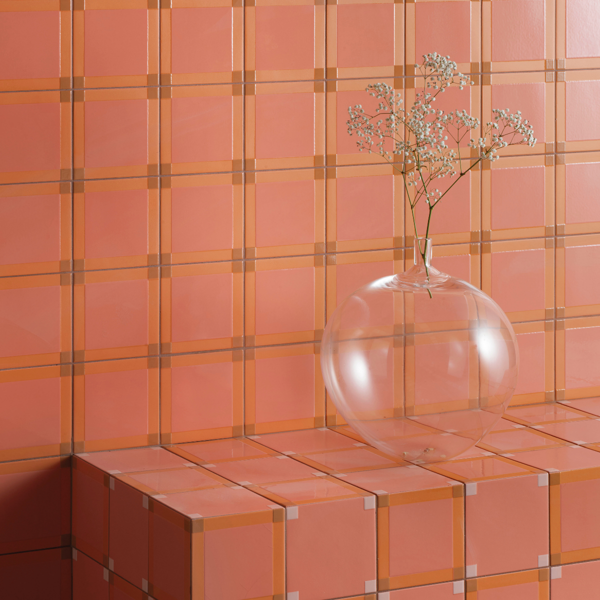 HOMAGE TO THE SQUARE BY ALBERS FOUNDATION