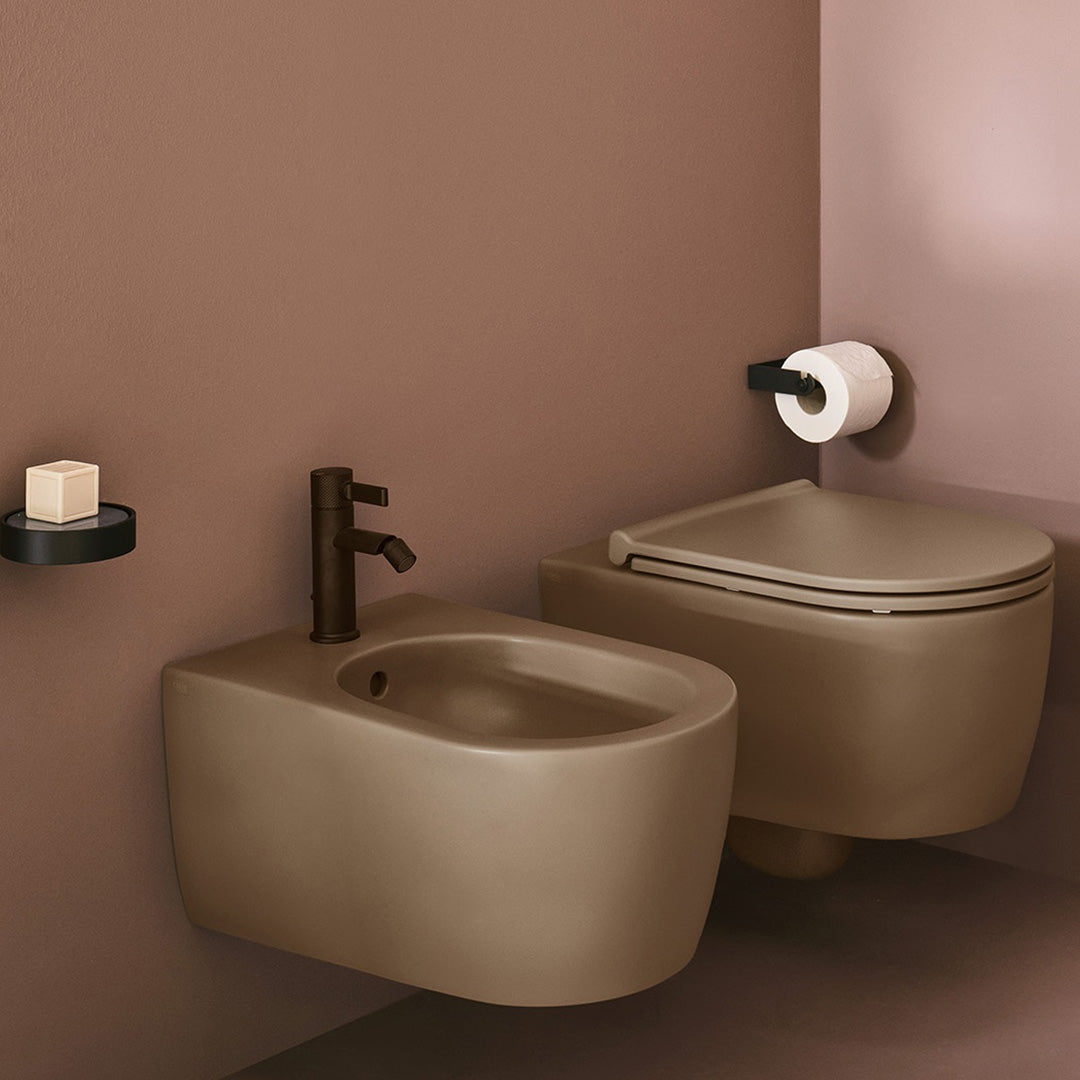 SMILE NEW WALL HUNG RIMLESS WC