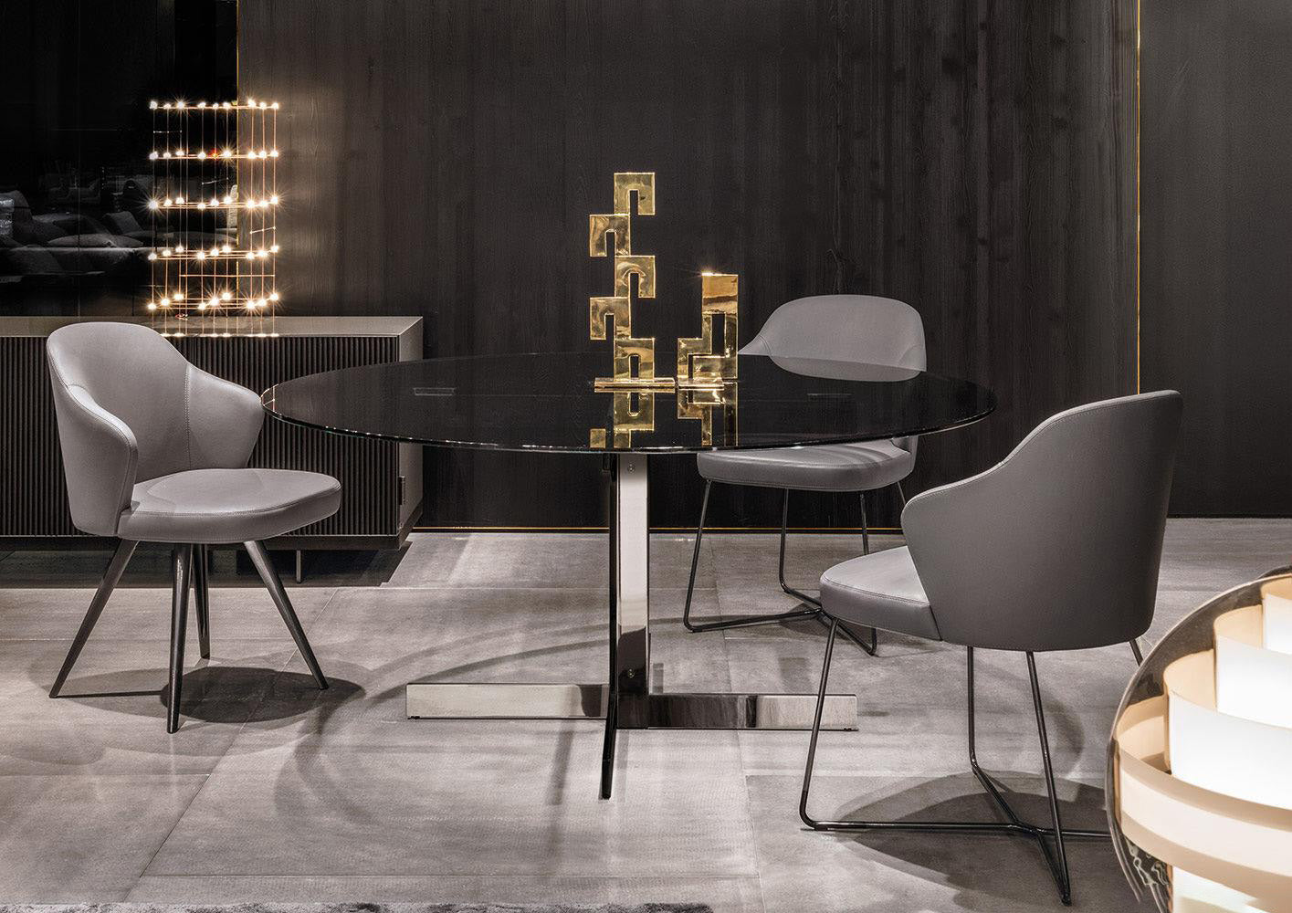 LESLIE DINING CHAIR